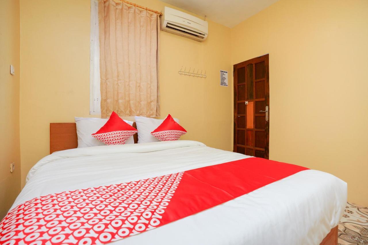 Oyo 2656 Az Zahra Residence Syariah Сурабая Экстерьер фото
